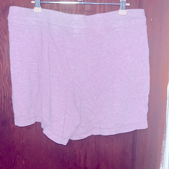 Shorts - Picture 3 of 3